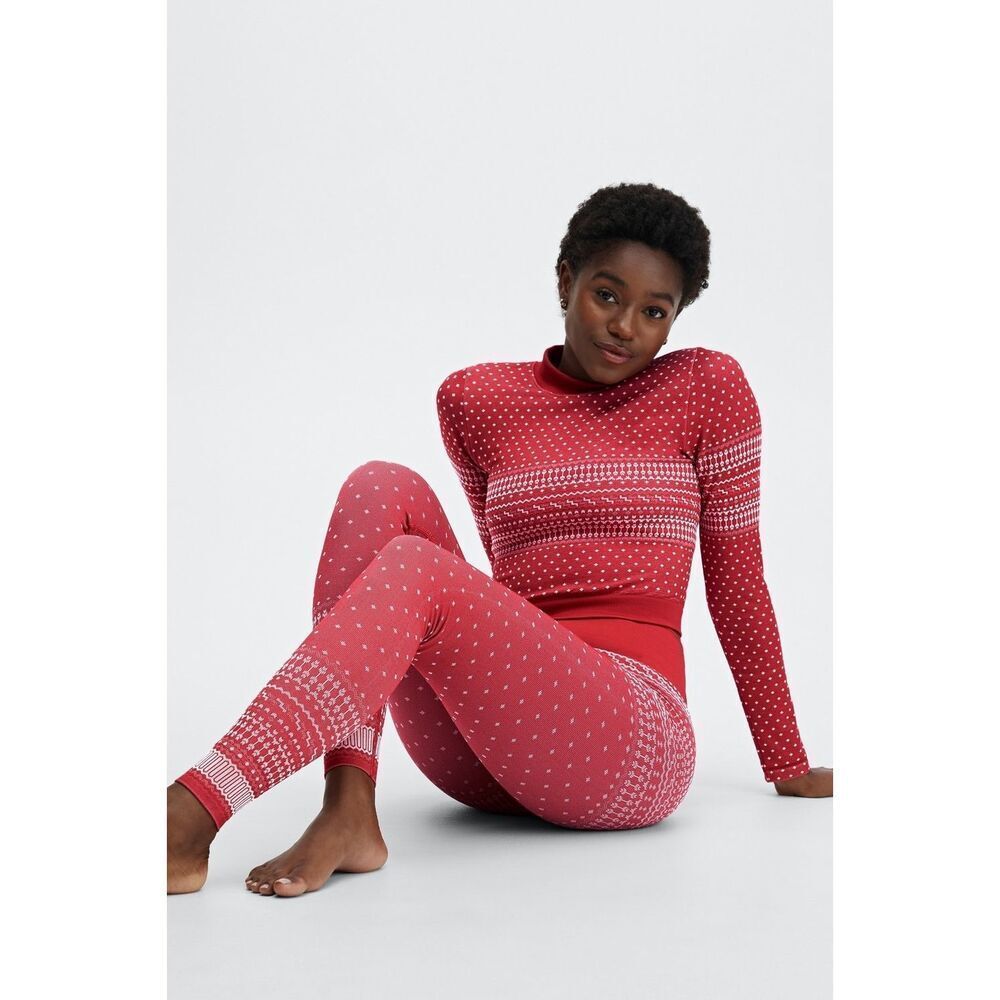 NEW Fabletics Holly Seamless Fair Isle Red Apple Cardinal Leggings Size Medium